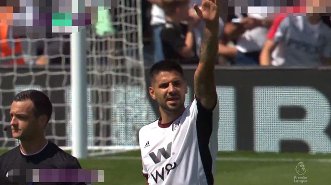 凯恩回应与巴萨传闻：我没和任何人接触，现在在拜仁很开心（凯恩澄清巴萨传闻：未与任何人接触，目前在拜仁很开心）