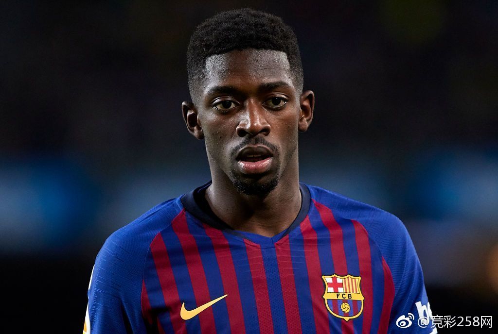 中超赛场争议判罚：VAR判罚引发讨论,（中超判罚风波：VAR介入引发热议）